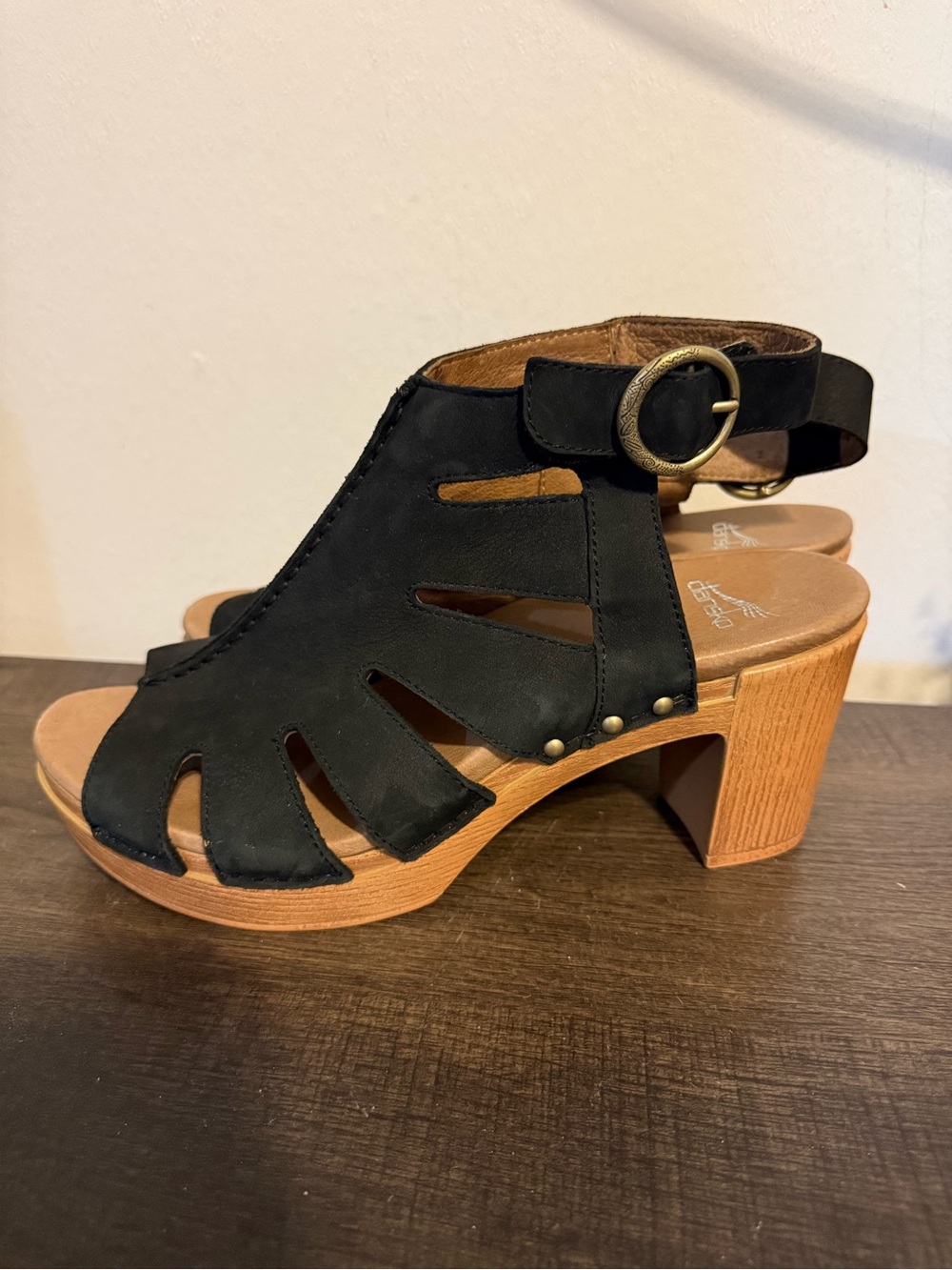 Dansko Demetra Black Leather Cutout Sandals in size 40 (US 10-10.5)
